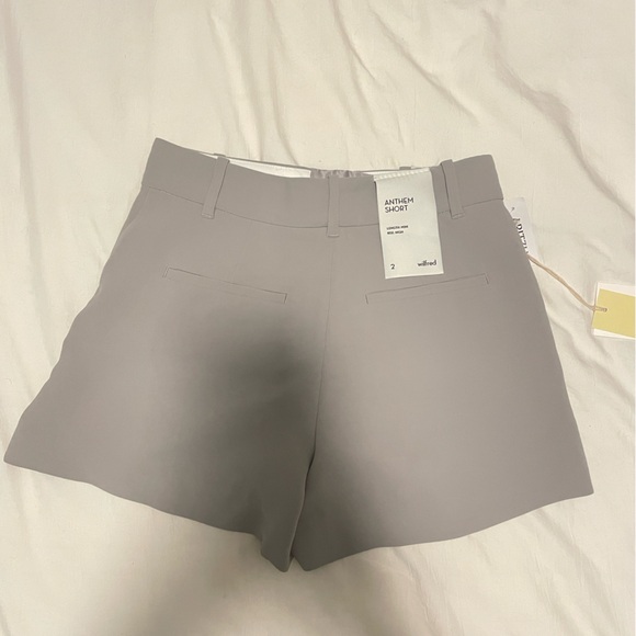 Aritzia Wilfred limitless short size 2 - Picture 3 of 4